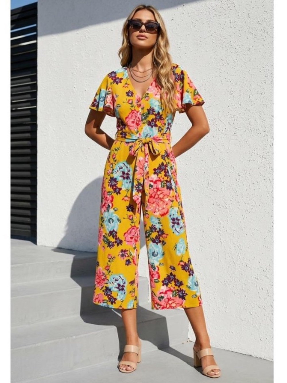 TAHARI ARTHUR S. LEVINE Flutter Sleeve Floral Jumpsuit - GOLD MULTI BOUQUET
